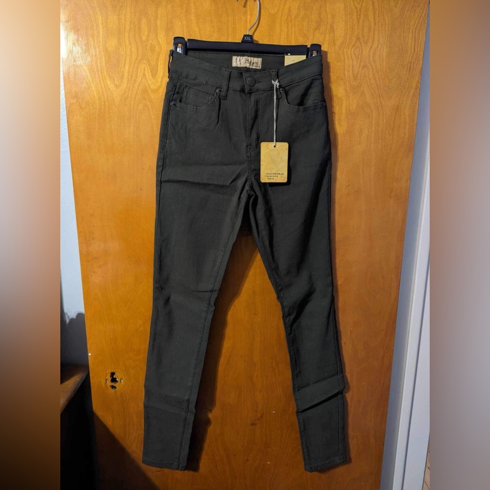 New Black Skinny Jeans